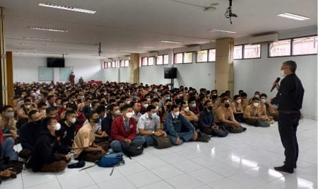 Halalbihalal dan Training Motivasi Siswa di  SMK Telkom Bandung